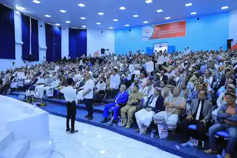 اجتماع للمقاومة الشعبية في تعز لتعزيز العمل العسكري وإنهاء الانقلاب الحوثي