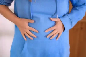 سبب الم وانتفاخ البطن