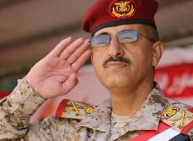 وزير الدفاع طاهر العقيلي